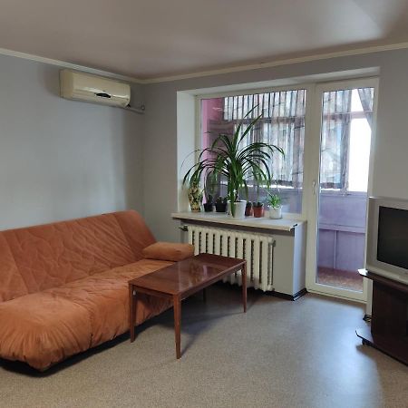 Проспект Миру 35 Appartement Kryvy Rih Buitenkant foto