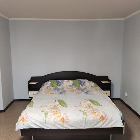 Проспект Миру 35 Appartement Kryvy Rih Buitenkant foto